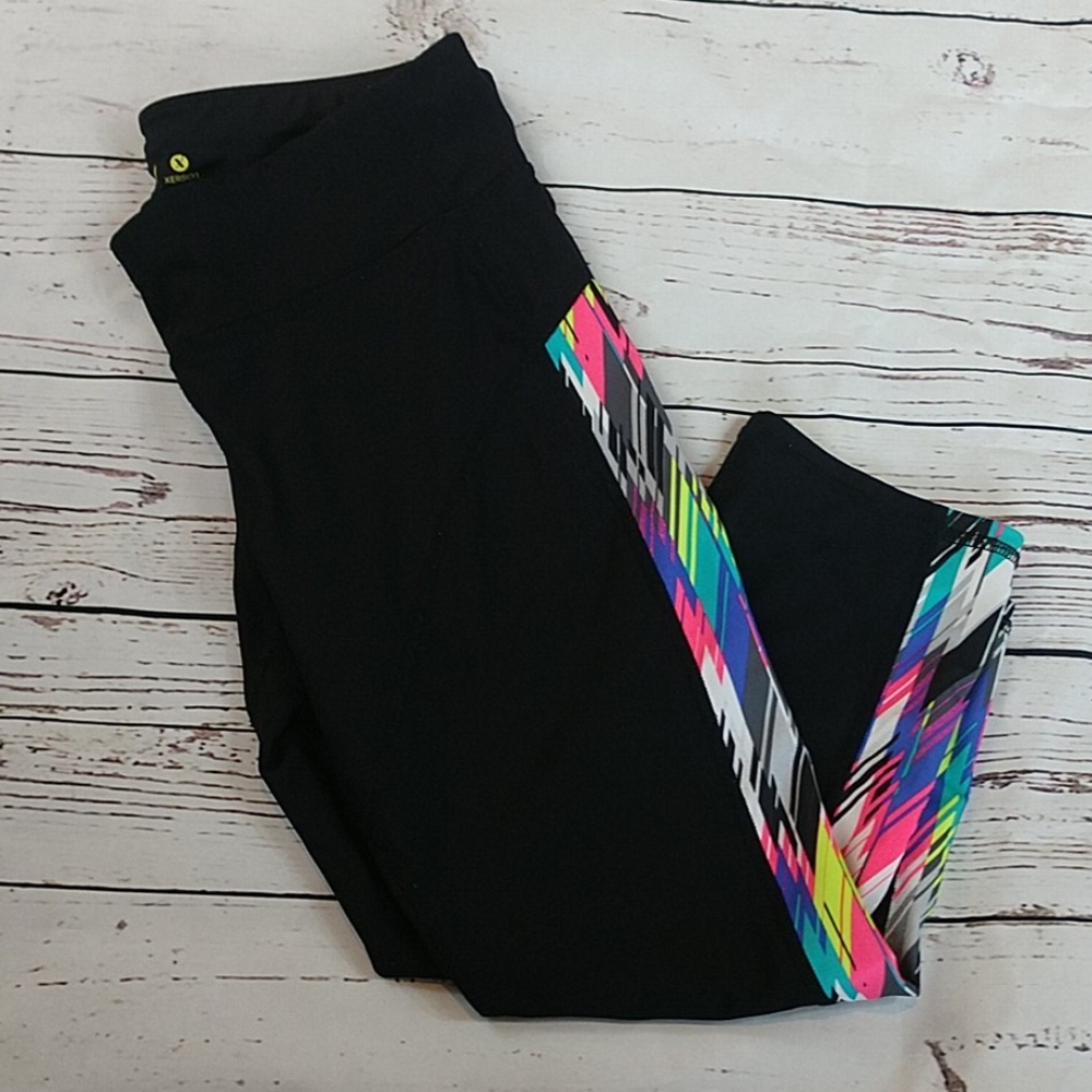 5/$25 Xersion Black Capri Athletic Leggings bright